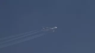 {Full HD} Emirates Airbus A380-861(A6-EOH) contrails over Serbia!