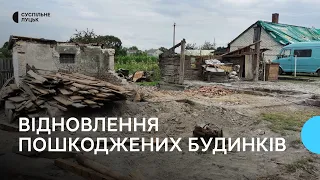 У селі на Волині розбирають завали після падіння уламків ракети. За чий кошт ремонтуватимуть будинки