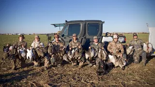 Hunting Big Flocks of Late Season Tough Geese!!