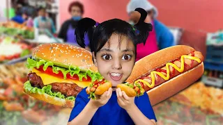 تغدينا على برا مع سارة🤷🏻‍♀️🍔