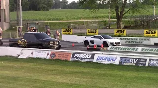 Firepunk Diesel truck vs Audi R8 and more diesel trucks racing 1/4 mile