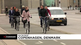 Dutch PM Mette Frederiksen welcomes Leo Varadkar with a bike-trip around Copenhagen