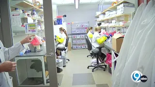 NewsChannel 9 goes inside lab at Upstate, where every coronavirus positive is tested for omicron var