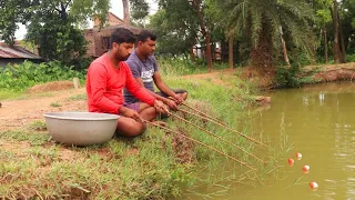 Fishing video🐠🐬 || Applying this method will make fishing in the village pond very easy || Hook Trap