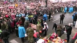 На Майдані прощаються із загиблими мітингувальниками - Ceremony for Dead Protestors