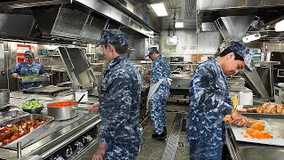 US Navy Cooks Prepare Large Quantity of Food For Crazy Rush Hour