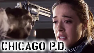 Burgess Held at Gunpoint | Chicago P.D.