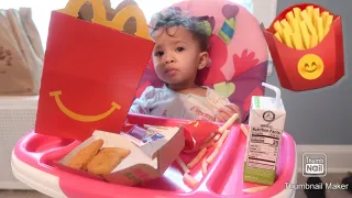 TODDLERS REACTION TO FIRST MCDONALDS HAPPY MEAL 🍟
