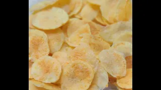 CRISPY POTATO CHIPS IN A MICROWAVE-Make your own Healthy, No Fry,  Potato Chips in Lockdown