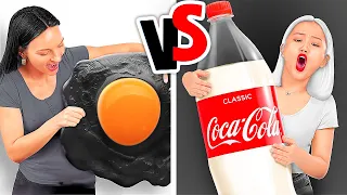 LA SFIDA DEL NERO VS BIANCO! || Mangiare cibo di un solo colore su 123 GO! GOLD