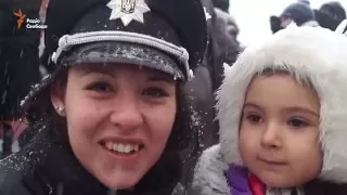 «Досвіду бракує, але хочу змінювати Україну на краще» – нові поліцейські у Дніпропетровську