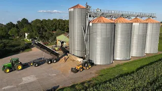 Getreideernte 2023 - 2 große Mähdrescher CLAAS LEXION 8700 TT  biggest combine harvester rye harvest