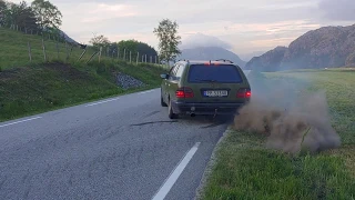 Mercedes S210 270 CDI straight pipe burnout