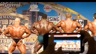 2024 Pittsburgh Guest Posing