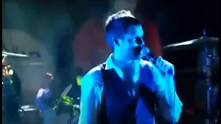 The Killers- Can't take my eyes off you (cover) T in the park 2007