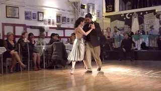 Loca de Amor (Vals) Silas y Valeria - Santiago de Chile 2019