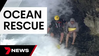 Dramatic ocean rescue off the coast of Perth | 7 News Australia