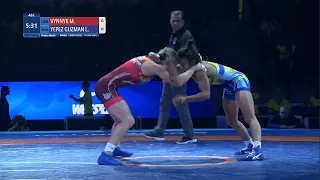 BRONZE WW - 50 kg: M. VYNNYK (UKR) v. L. YEPEZ GUZMAN (ECU)