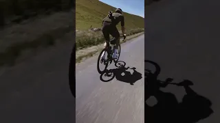 Took the Crew to the Peak District 🇬🇧 and all I got was this lousy… https://youtu.be/XyypPZ5sQms