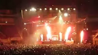 Disturbed - Ten Thousand Fists (live at the Giant Center)