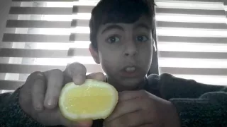 Zitrone essen Challenge