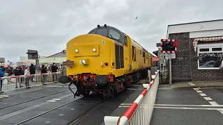 *Cambrian Coast Express, Hangman, Barrier Delay* Barmouth South Level Crossing, Gwynedd