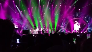 Coldplay with Shakira "A Sky Full of Stars" Global Citizen Festival Hamburg July 06 2017