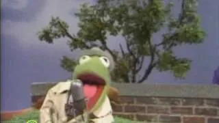 Sesame Street: Kermit Reports News On Humpty Dumpty