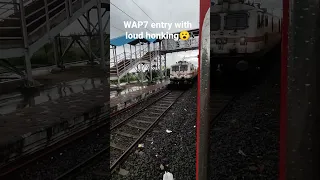 WAP7 entry with loud honking 😮😍🔥 #yt #shorts #travel #ytshorts #india #viral #trending