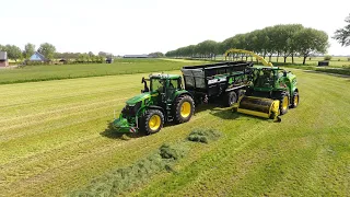 1e snede gras hakselen // Nieuwe sleufsilo // Geurtsen BV // Loonbedrijf Ploeg //  Sjors de Bie