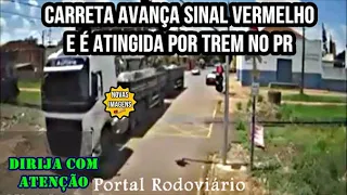 Carreta avança sinal vermelho, atinge trem que descarrila e invade residência em Rolândia