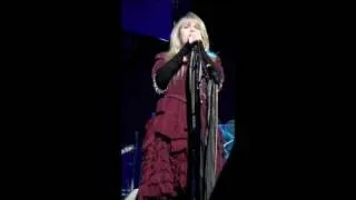 Fleetwood Mac - Storms (Live in Milwaukee 6-8-09)