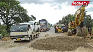 MVUA ZINAZOENDELEA KUNYESHA - TANROADS MOROGORO WAKARABATI MIUNDOMBINU  ya BARAARA KUU ya MIKUMI....