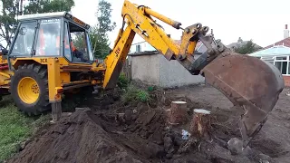 Stumped! - JCB 3CX Grey Cab SiteMaster Backhoe  (11)