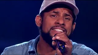 WOW! Singer sounds the same as BOB MARLEY! The Voice