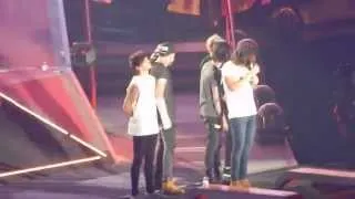 One Direction - What Makes You Beautiful (Phoenix, AZ 9/16/14)