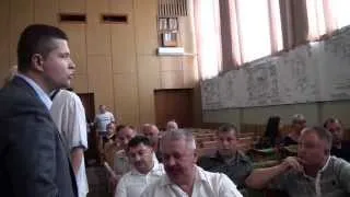 С.Иващенко, представители "Удара" на сессии в Василькове.