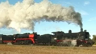 Double Headed steam engines - K and R class to Inglewood: Australian Trains