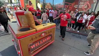 49ers fans take over Hard Rock Cafe in Las Vegas on eve of Super Bowl