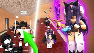 Kuromi DESTROYS 4 TEAMERS in MM2.. (Murder Mystery 2)