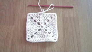 Solid Granny Square - Crochet Tutorial for Beginners