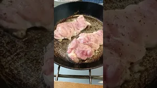 Как пожарить курицу? Куриные бедра без кости.