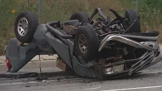 8 hurt, including kids, in Los Angeles multiple-car crash