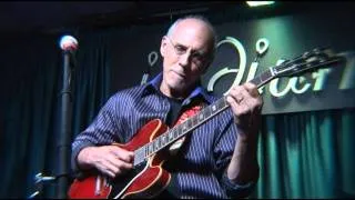 Larry Carlton (Solo Guitar) at the Iridium, N.Y. 2010 Part 3