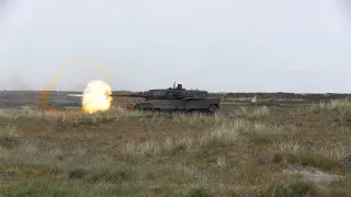 LEOPARD 2A5 Live fire - Panzer Leopard 2 Scharfschützen