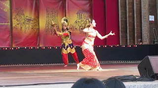 Apsara aali (Marathi song) by Mayuri Indian Dance Group