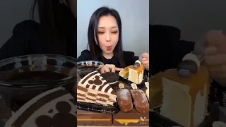 TAMBÉM TE BATEU AQUELA VONTADE DE COMER BOLO? 🍰 😋😋 ASMR DOCE #shorts