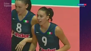 Brazil vs Italy - 2004 Women's Volleyball World Grand Prix Final (Full HD)