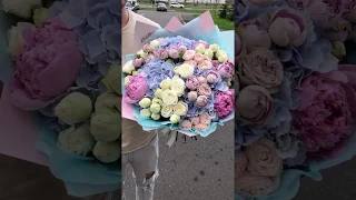 Букет цветов №66 из пионовидных роз, пионов, гортензий