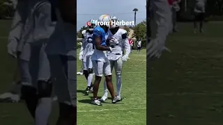 Chargers QB makes Cowboys Defense look silly (via chargers)